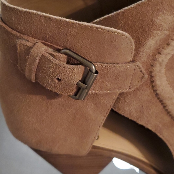 Vince Camuto Khaki Verona Bootie - Picture 6 of 9